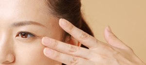 目の下のたるみは、目元だけじゃない